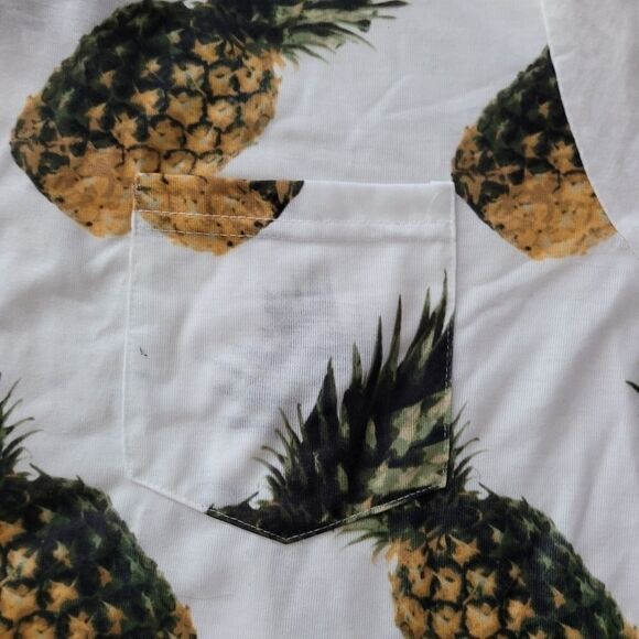 Broken Threads Pineapple Tee - Picture 4 of 4